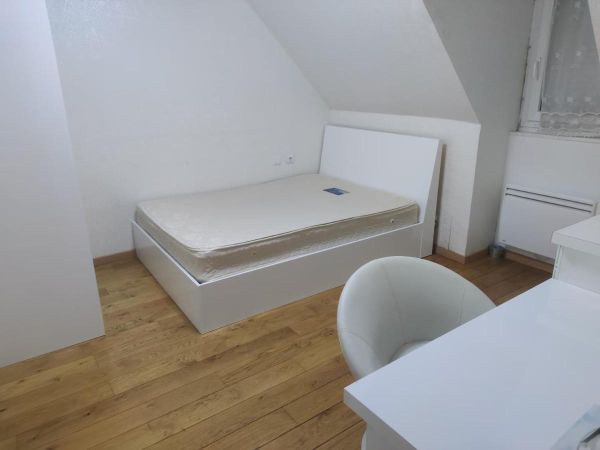 Chambre privée à Bobigny Esterno foto